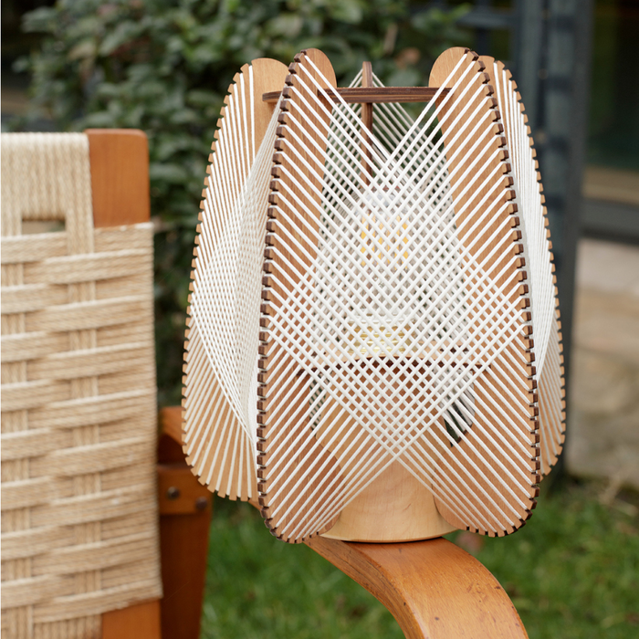 Lampe nomade Arioca, tressage Croisé