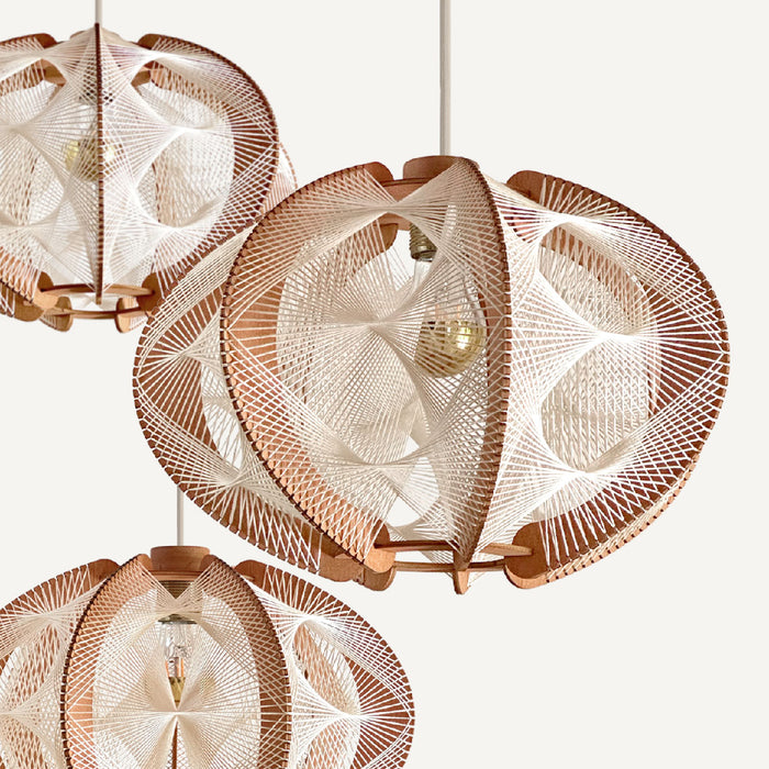 Lustre ECHINO, Tressage Triple Twist