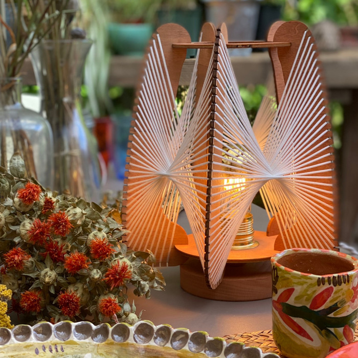 Lampe sur socle ARIOCA, tressage twist