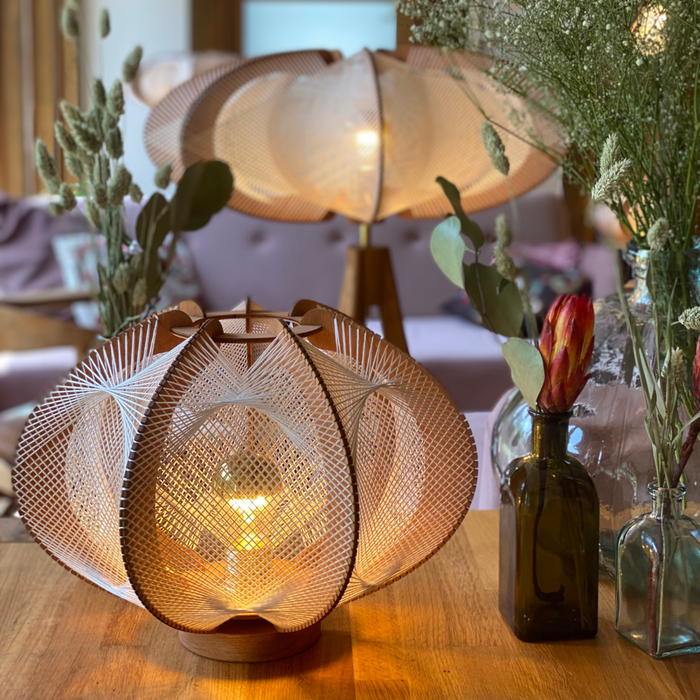 Lampe sur socle ECHINO, tressage Twist Croisé