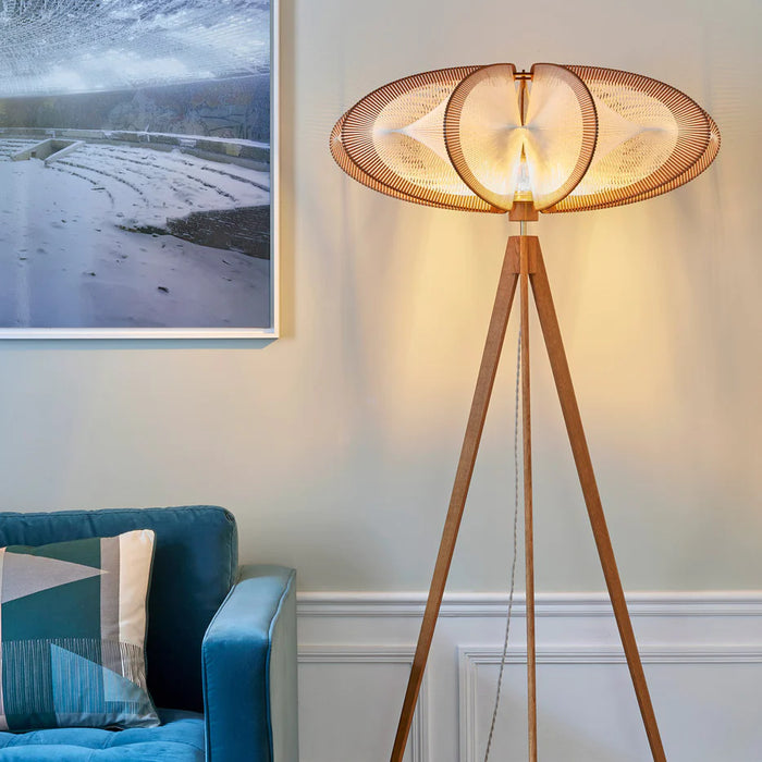 Collection de lampadaires design et eco-responsables Lafablight structure bois et tressage naturel fait main