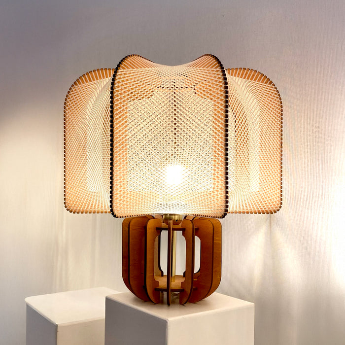 MULJEE Croisé 40 table lamp with multi-arc base